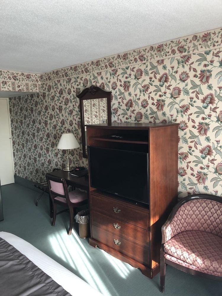 Travelodge By Wyndham Fallsview 3*