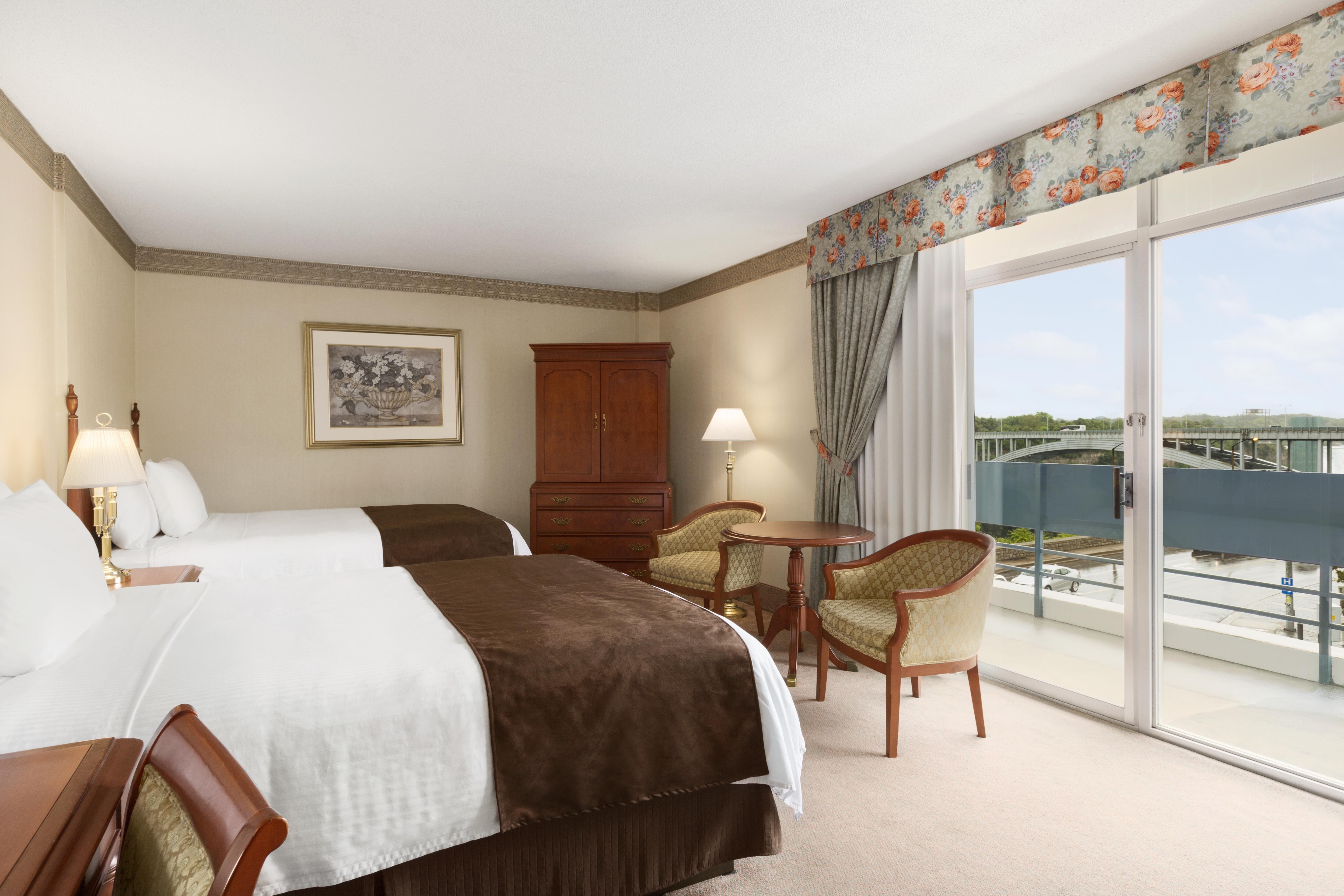 Travelodge By Wyndham Fallsview Niagara Falls