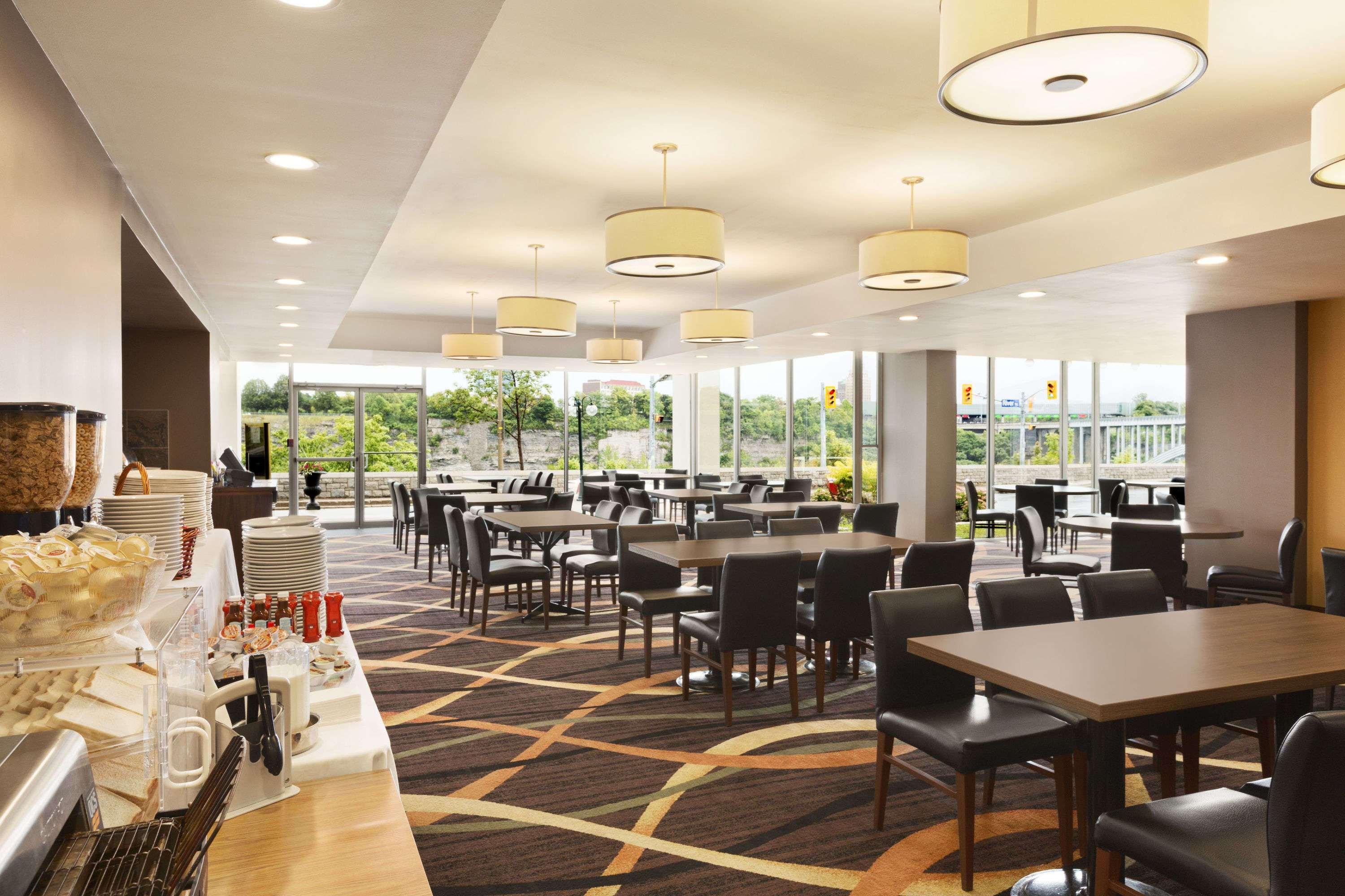 Travelodge By Wyndham Fallsview 3* Niagara Falls